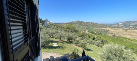 Вилла с 2 спальнями в Читта Сант Анджело, Италия № 329479 10