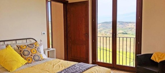 Вилла с 2 спальнями в Читта Сант Анджело, Италия № 329479 4