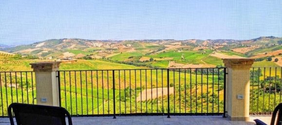 Вилла с 2 спальнями в Читта Сант Анджело, Италия № 329479 43