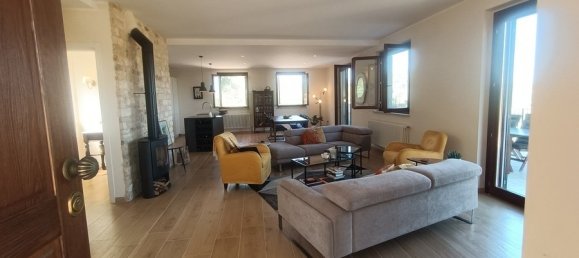 Вилла с 2 спальнями в Читта Сант Анджело, Италия № 329479 37