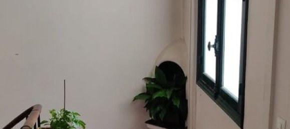 Studio in Paris, France No. 305187 8