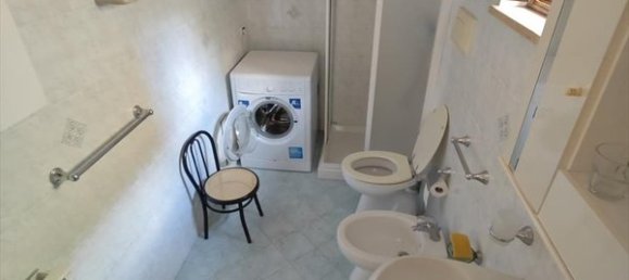 2-salle Appartement à Cittanova, Italy No. 16738 10