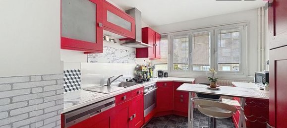 2 bedrooms Apartment in Macon, France No. 353403 3