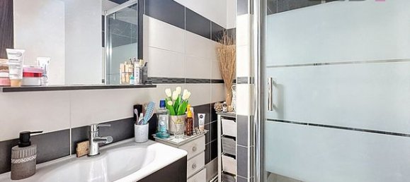 2 bedrooms Apartment in Macon, France No. 353403 8