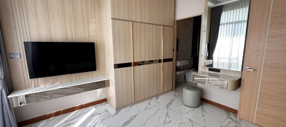 4 bedrooms Villa in Pattaya, Thailand No. 26307 12