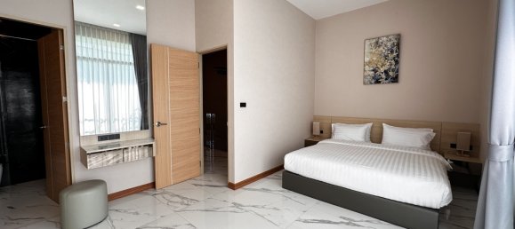 4 bedrooms Villa in Pattaya, Thailand No. 26307 9