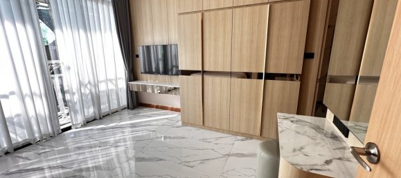 4 bedrooms Villa in Pattaya, Thailand No. 26307 10