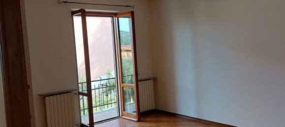 5 bedrooms Apartment in Pianello Val Tidone, Italy No. 372382 12