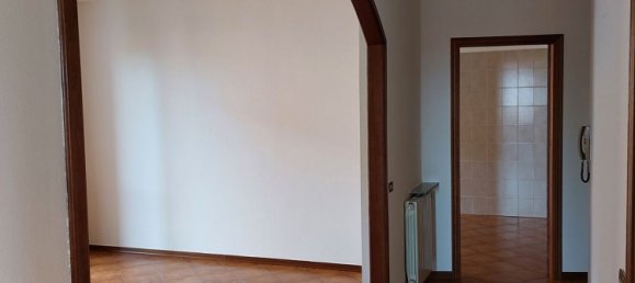 5 bedrooms Apartment in Pianello Val Tidone, Italy No. 372382 10