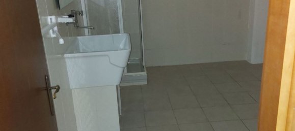 5 bedrooms Apartment in Pianello Val Tidone, Italy No. 372382 3