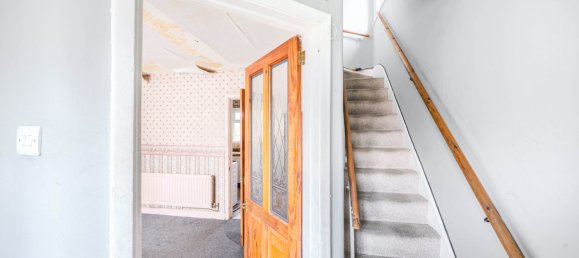 House in Bristol, United Kingdom No. 2151 2