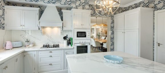 4 غرف نوم فيلا في Estepona, Spain رقم 49076 4