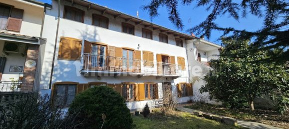 Вилла с 3 спальнями в Кивассо, Италия № 192134 3