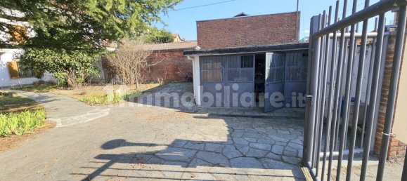 Вилла с 3 спальнями в Кивассо, Италия № 192134 4