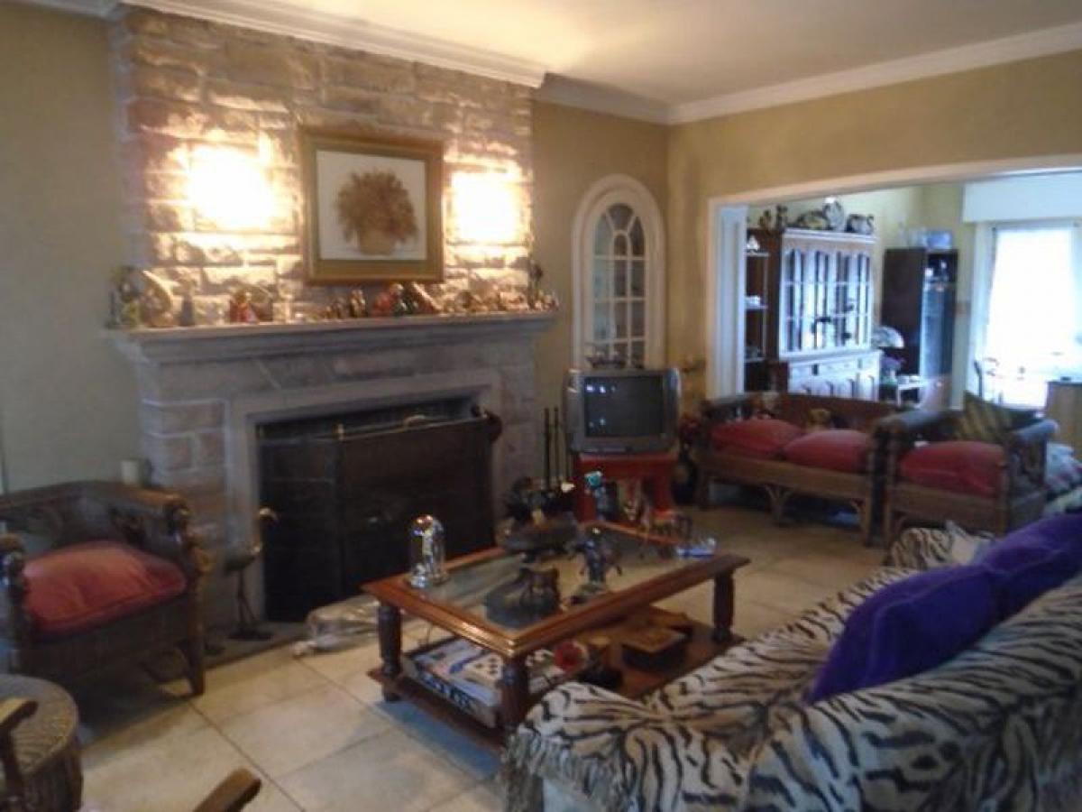 Дом с 4 спальнями в Мар-дель-Плата, Аргентина № 90453