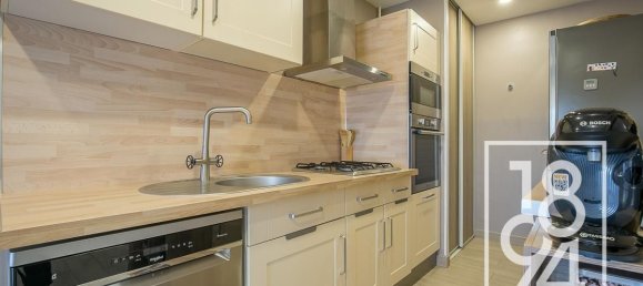 3 Schlafzimmer Wohnung in Marseille, France, Nr. 334808 3