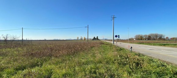 750m² Land in Ponte San Nicolò, Italy No. 274968 5