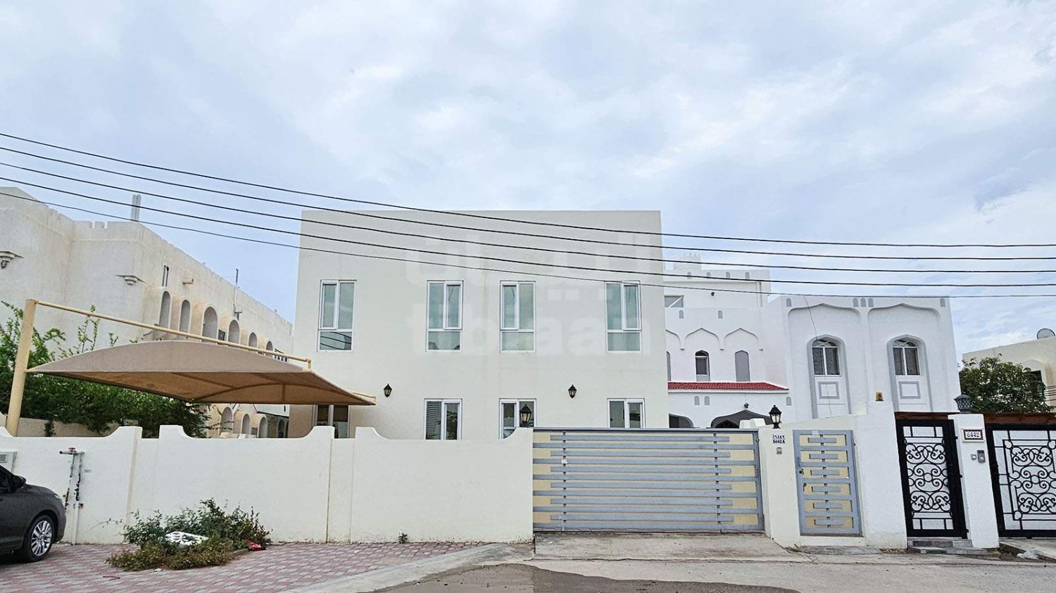 Apartamento de 3 dormitorios en As Sib, Oman No. 472
