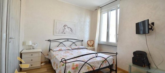 2 bedrooms Apartment in Turin, Italy No. 349918 14