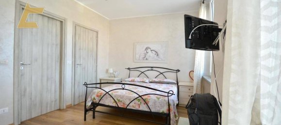 2 bedrooms Apartment in Turin, Italy No. 349918 15