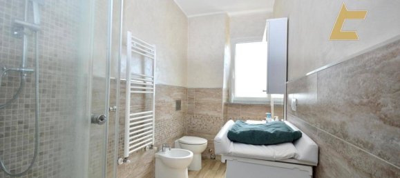 2 bedrooms Apartment in Turin, Italy No. 349918 24