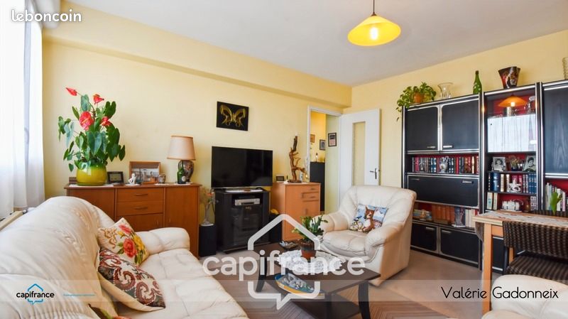 1 chambre Appartement à Rochefort, France No. 338885