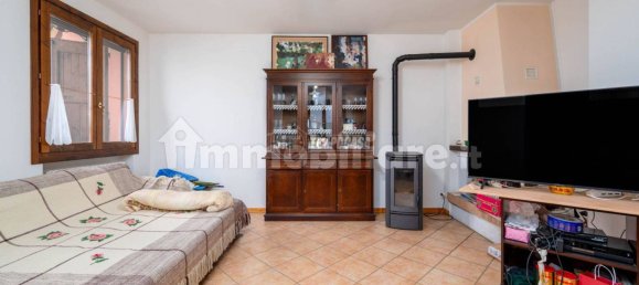 2 bedrooms Apartment in Montese, Italy No. 67925 4