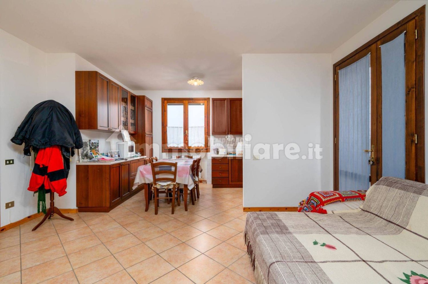 2 bedrooms Apartment in Montese, Italy No. 67925