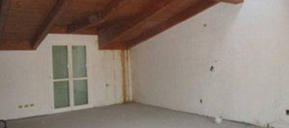 Пентхаус с 1 спальней в Безана ин Брианца, Италия № 373802 13