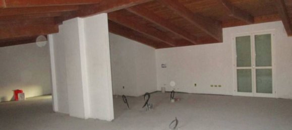 Пентхаус с 1 спальней в Безана ин Брианца, Италия № 373802 5