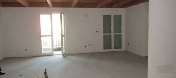 Пентхаус с 1 спальней в Безана ин Брианца, Италия № 373802 4