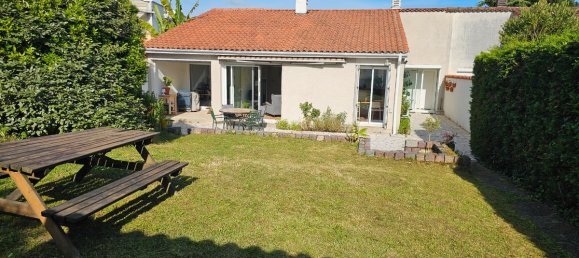 3 bedrooms House in Cenon, France No. 317372 17