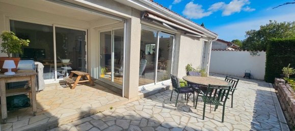 3 bedrooms House in Cenon, France No. 317372 13