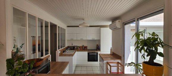 3 bedrooms House in Cenon, France No. 317372 11