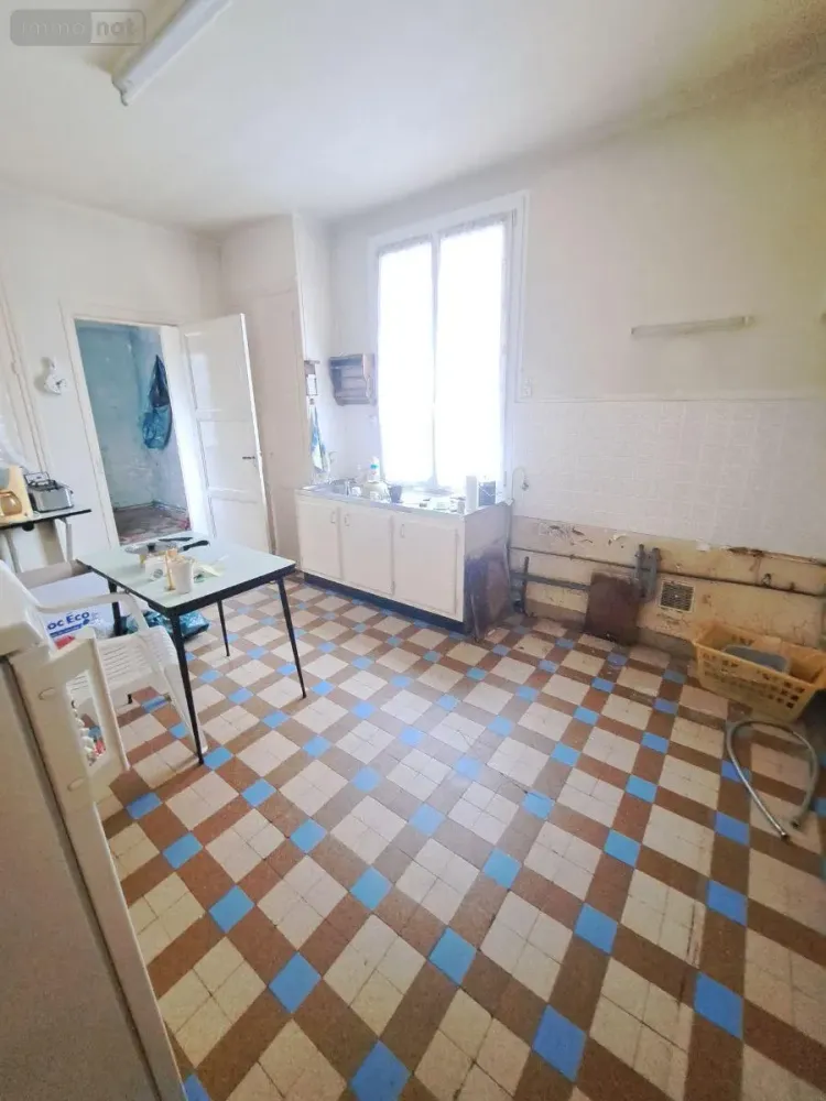 Casa de 4 dormitorios en Le Mans, France No. 354826