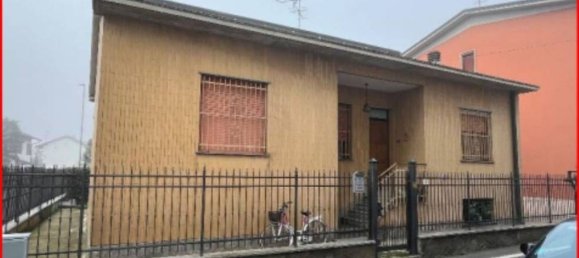 4 rooms House in Mulazzano, Italy No. 291416 2