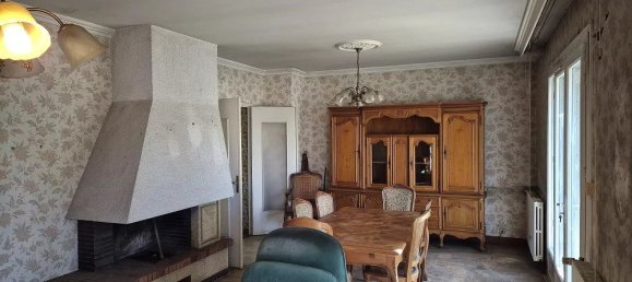 2 chambres Maison à Corbeilles, France No. 222779 2