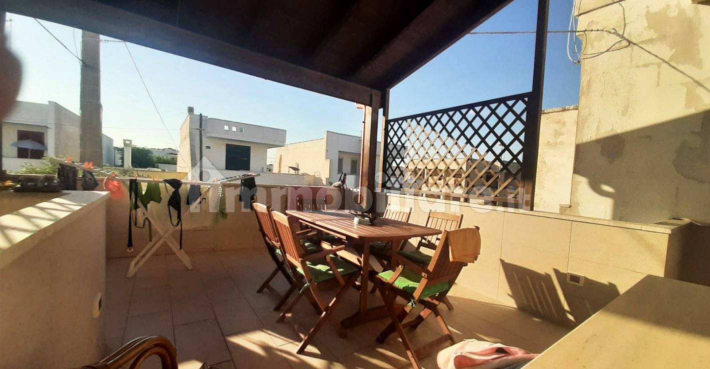 Apartamento de 4 dormitorios en Melendugno, Italy No. 354047