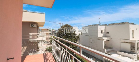 2 bedrooms Apartment in Misano Adriatico, Italy No. 304079 5