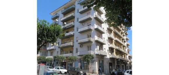 5-Zimmer Wohnung in Lamezia Terme, Italy, Nr. 213206 2