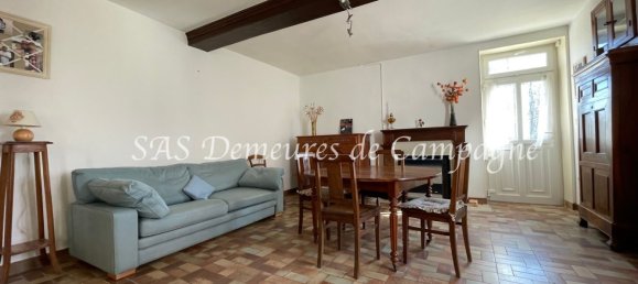 2 bedrooms House in Veaugues, France No. 72456 8