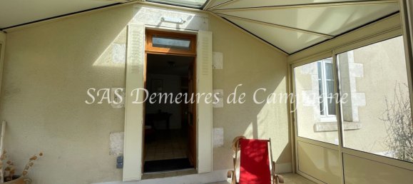 2 bedrooms House in Veaugues, France No. 72456 2