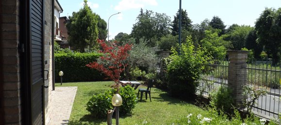 4 rooms Villa in Cologno Monzese, Italy No. 150079 2