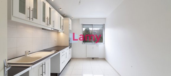 Квартира с 2 спальнями в Безансон, Франция № 200532 22