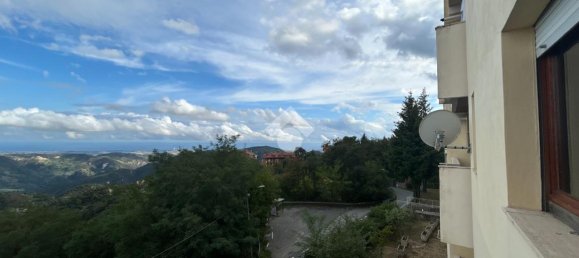 5-salle Appartement à Catanzaro, Italy No. 132810 14