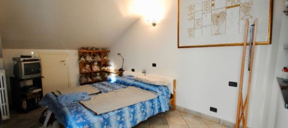 15 rooms Penthouse in Biella, Italy No. 179399 17