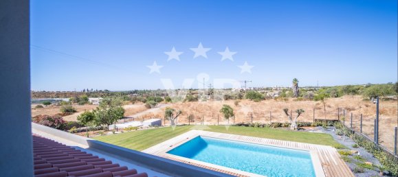 5 Schlafzimmer Villa in Quarteira, Portugal, Nr. 31891 42