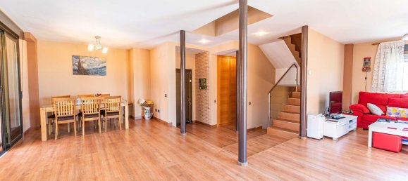 4 bedrooms House in Arroyomolinos, Spain No. 169019 4