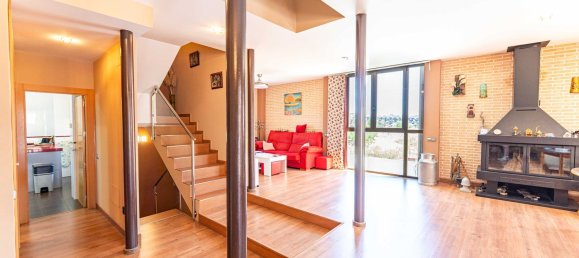 4 bedrooms House in Arroyomolinos, Spain No. 169019 5