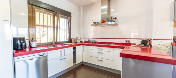 4 bedrooms House in Arroyomolinos, Spain No. 169019 14